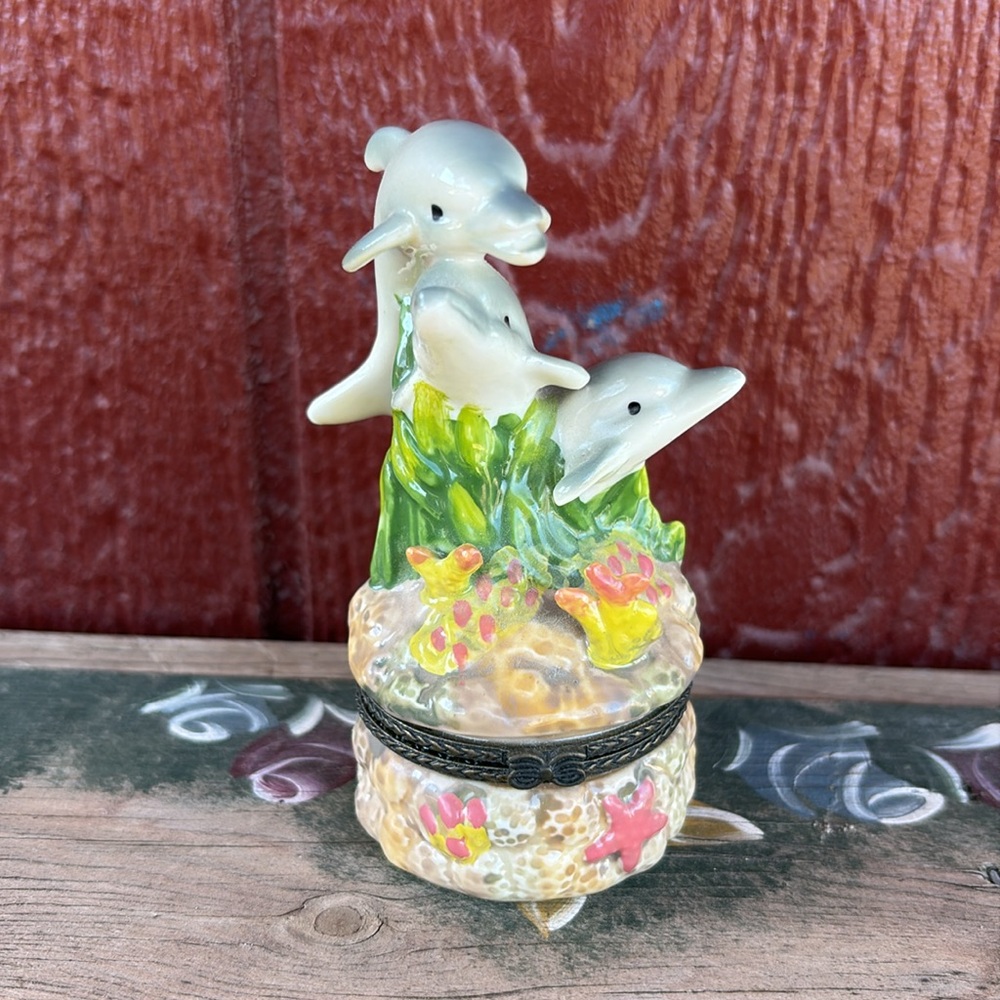 🐬 Dolphin Trinet Holder